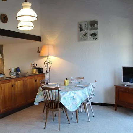 Holiday home Maison T4, 8 Pers, Proche Plage, Terrasse - Fr-1-229c-103